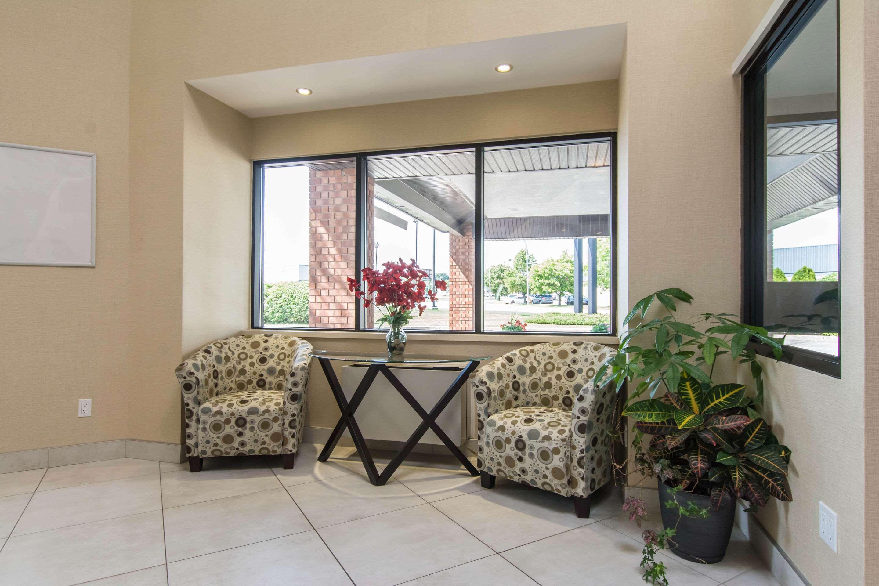 Comfort Inn Trois-Rivières Zewnętrze zdjęcie