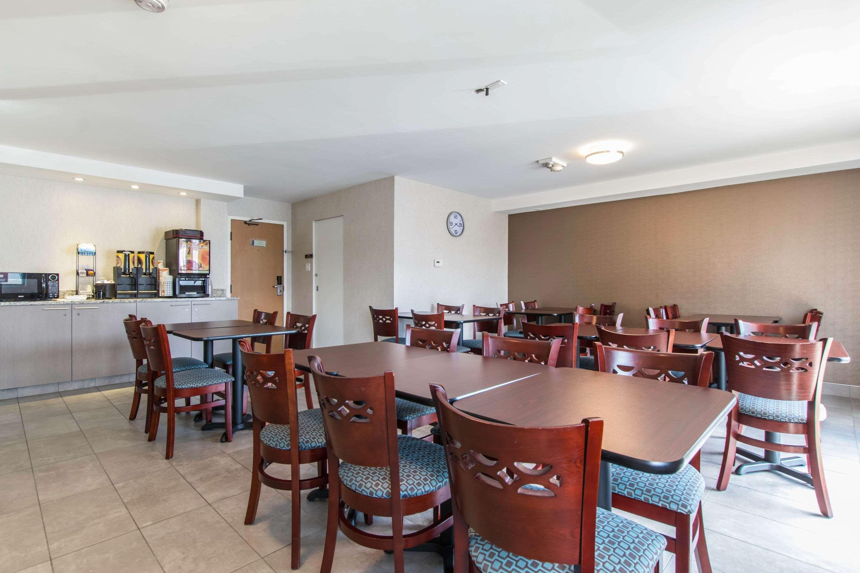 Comfort Inn Trois-Rivières Zewnętrze zdjęcie